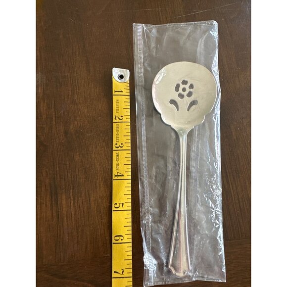 Oneida Silver Plated Slotted Serving Spoon 7.5 Inches Kitchen Collection - Picture 4 of 4